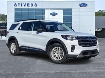 2025 Space White Metallic Ford Explorer Active Automatic RWD SUV