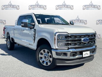 2025 Star White Metallic Tri-Coat Ford Super Duty F-350 SRW Lariat 4X4 Power Stroke 6.7L V8 DI 32V OHV Turbodiesel Engine Truck 4 Door Automatic
