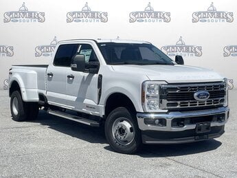 2025 Oxford White Ford Super Duty F-350 DRW XL Truck 4X4 Automatic 6.7L High Output Power Stroke V8 Diesel Engine