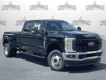 2025 Black Ford Super Duty F-350 DRW XL Truck Power Stroke 6.7L V8 DI 32V OHV Turbodiesel Engine 4 Door Automatic 4X4