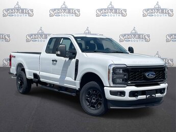 2025 Ford Super Duty F-350 SRW 4X4 4 Door Automatic