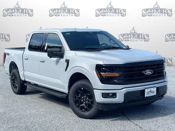 2025 White Metallic Ford F-150 XLT 4X4 4 Door Automatic Truck 5.0L V8 Engine