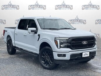2025 White Metallic Ford F-150 Lariat 4 Door 4X4 Truck 5.0L V8 Engine