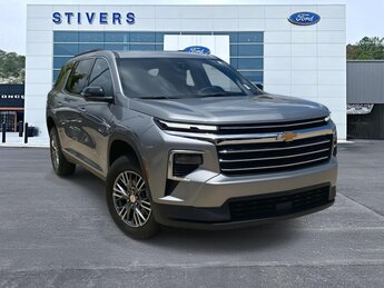 2024 Sterling Gray Metallic Chevrolet Traverse LT Automatic 4 Door FWD 2.5L DOHC Engine SUV