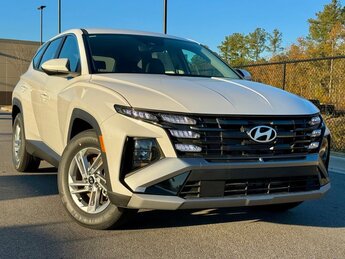 2025 Hyundai Tucson SE 2.5L I4 DGI DOHC 16V LEV3-SULEV30 187hp Engine FWD 4 Door