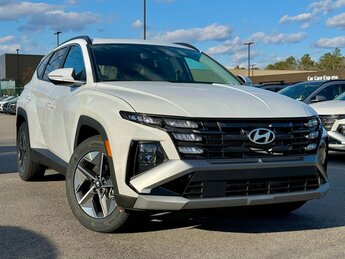 2025 Serenity White Pearl Hyundai Tucson SEL Convenience FWD SUV Automatic