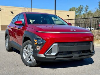 2025 Hyundai Kona SE 2.0L I4 DOHC 16V Engine Automatic (CVT) SUV 4 Door