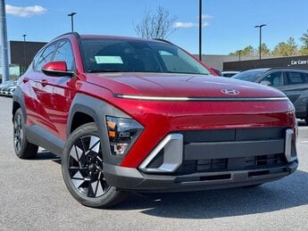 2025 Ultimate Red Metallic Hyundai Kona SEL Automatic (CVT) FWD 4 Door 2.0L I4 DOHC 16V Engine