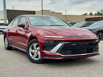 2025 Ultimate red Hyundai Sonata SE Car I4 Engine FWD