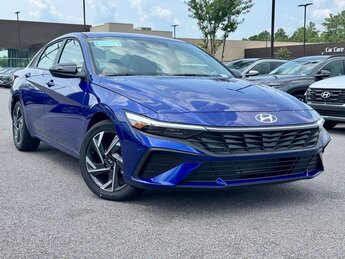 2025 Intense Blue Hyundai Elantra SEL Sport I4 Engine FWD Automatic (CVT) Car
