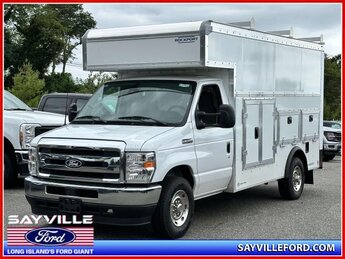2026 Oxford White Ford E-Series Cutaway E-350 SRW 138 WB 2 Door Specialty Vehicle Cutaway Automatic