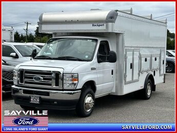 2025 Ford E-Series Cutaway E-450 DRW 158 WB Specialty Vehicle Cutaway Automatic 2 Door