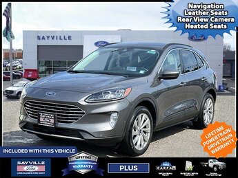 2022 Ford Escape Titanium AWD Automatic 4 Door SUV