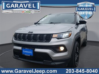 2023 Billet Silver Metallic Clearcoat Jeep Compass Altitude 4X4 SUV 2.0L I4 DOHC Engine Automatic