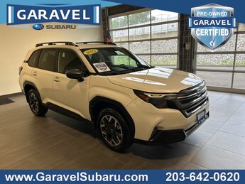 2025 Crystal White Pearl Subaru Forester Premium AWD Automatic (CVT) 4 Door SUV 2.5L 4-Cylinder DOHC 16V Engine