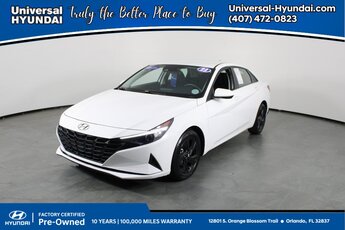2023 Lunar White Hyundai Elantra SEL FWD Sedan I4 Engine Automatic (CVT)