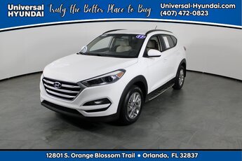 2017 Dazzling White Hyundai Tucson SE 2.0L DOHC Engine SUV Automatic FWD