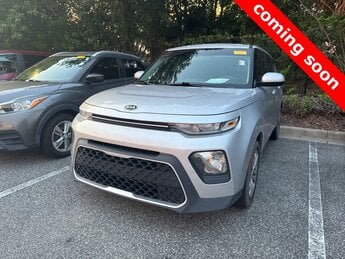 2020 Sparkling Silver Kia Soul LX 4 Door FWD Crossover